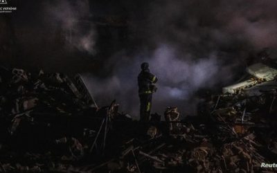 كييف: إصابة 10 أشخاص في هجمات صاروخية روسية على شرق أوكرانيا