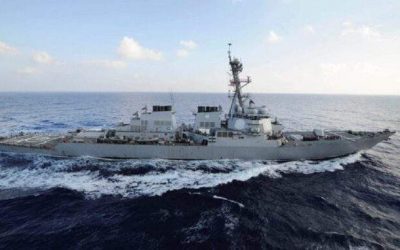 صاروخان حوثيان بالستيين يستهدفان السفينة الامريكية USS ميسون قبالة خليج عدن