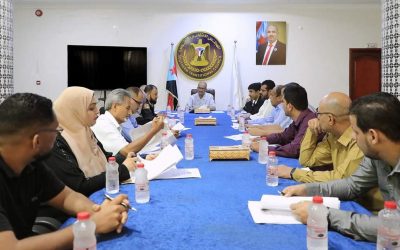الأمانة العامة تشيد بدور قيادات المجلس بمحافظات حضرموت والمهرة وسقطرى في مواجهه تداعيات إعصار “تيج”