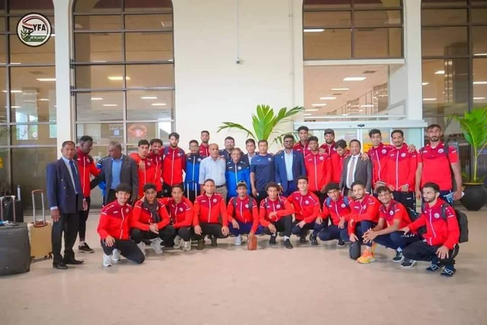 بعثة المنتخب الوطني الأول تغادر إلى أبها استعداداً لمواجهة البحرين