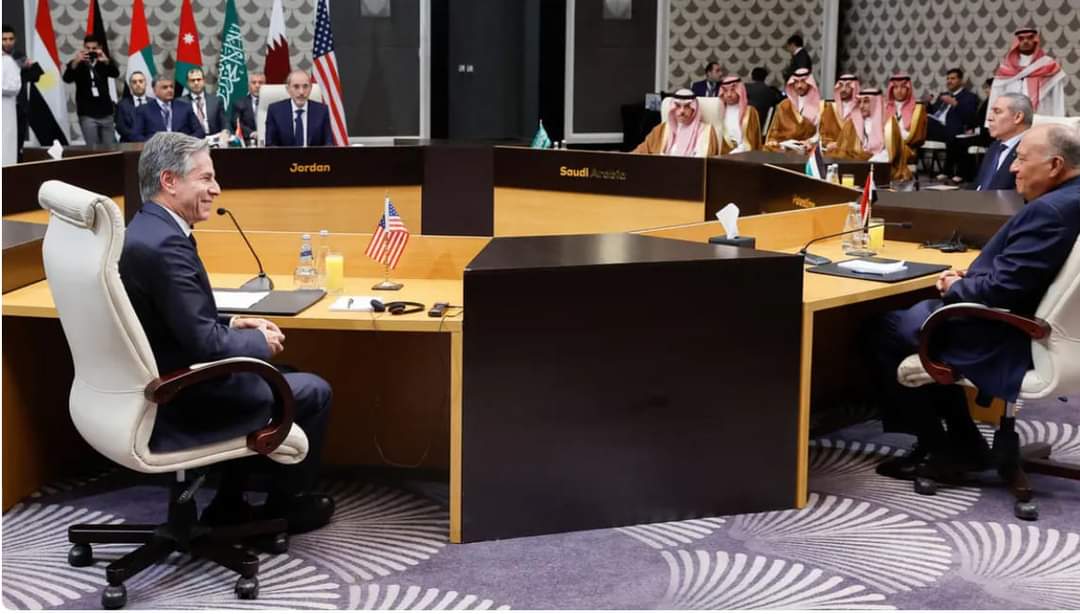 بلينكن من عمّان: ندعم “هدنات إنسانية” ونرفض أي وقف لإطلاق النار بغزة