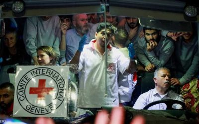 إسرائيل تفرج عن 39 معتقلا فلسطينيا بينهم 6 سيدات و33 طفلا