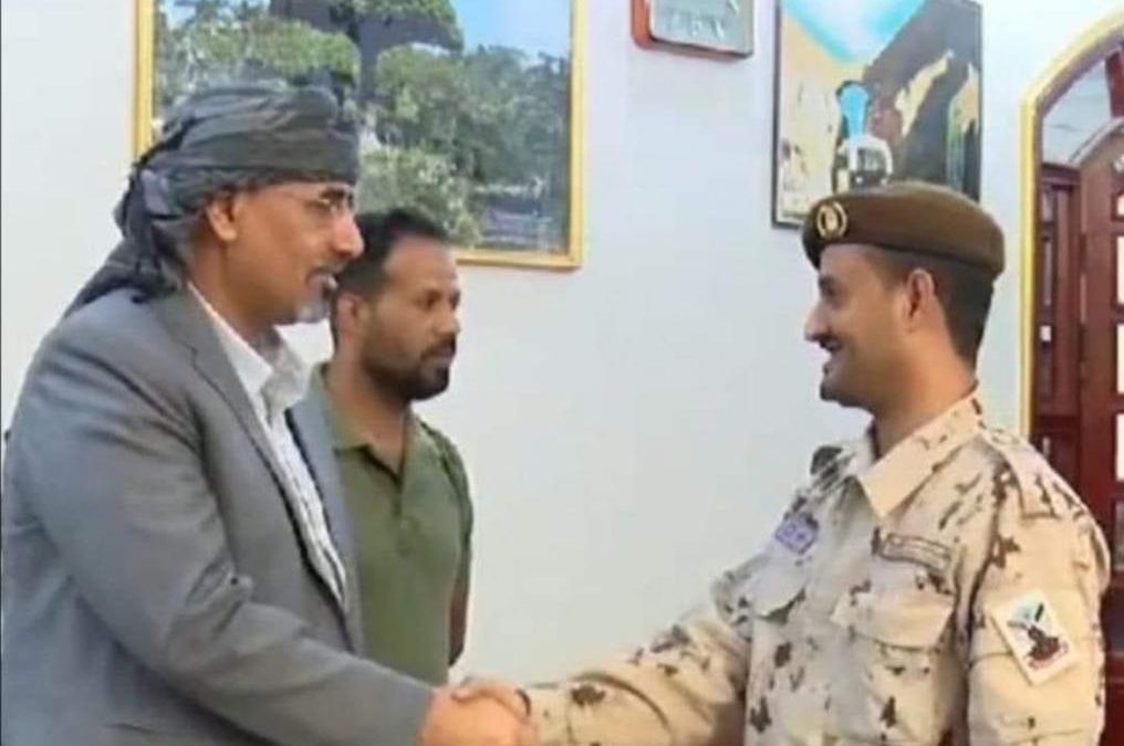 انتقالي يافع رصد يهني  ويبارك للقائد ديان الشبحي تعيينه قائدا لقوات الحزام الامني يافع ويشيد بما قدمه القائد السلف العميد اكرم الحنشي.