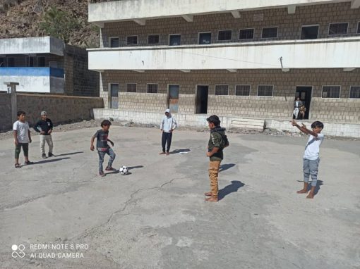 ضمن الدوري المدرسي لكرة القدم بمديرية يهر يافع : المبارأة الثانية في مدرسة حُميّر الواد