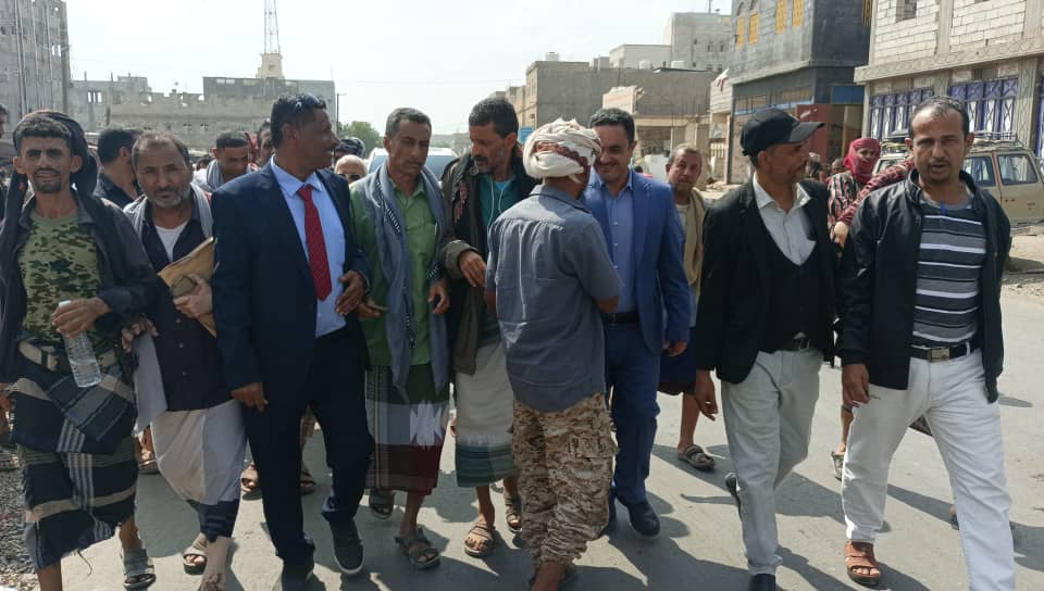 قائد قوات التعبئة العامة في الجنوب يؤكد على أهمية تظافر الجهود للارتقاء بالنظافة في لحج