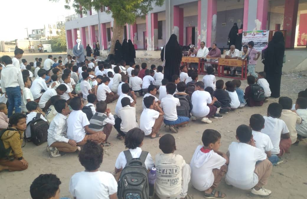 الفكر والإرشاد بانتقالي زنجبار يكرم  الدفعة الأولى من حفظة القرآن الكريم بمراكز المديرية