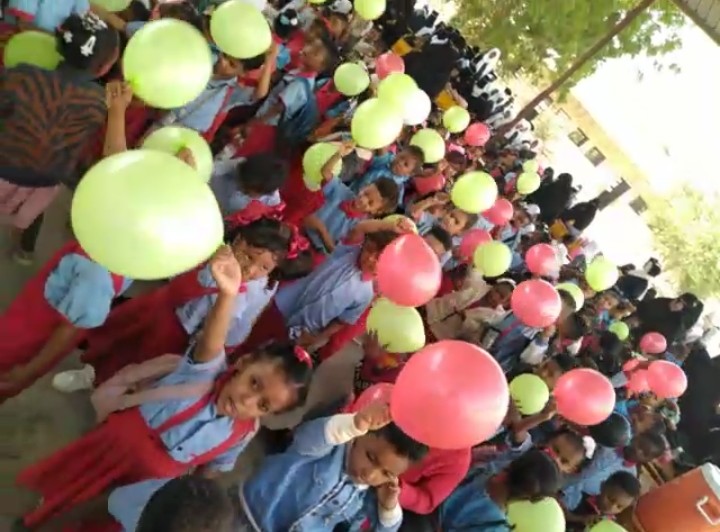 أطفال روضة أول مايو بالكود يزورون مجمع الفتح للبنات بخنفر