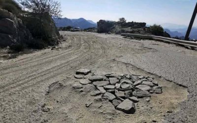 يافع ..مناشدات لإصلاح اهم طرقها بعد تعرضه للإهمال وتسبب في حوادث مرورية مؤلمة