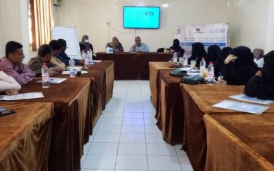 نائب مدير عام مكتب الصحة العامة والسكان بلحج يفتتح الدورة التدريبية المعالجة التكاملية للحالات المرضية