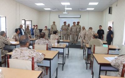 وزير الدفاع يتفقد العملية التعليمية والأكاديمية في الكلية الحربية وكلية القيادة والاركان