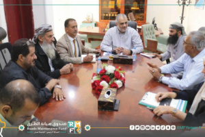 الماس يوقع عقد تنفيذ مشروع التدخل الطارئ لطريق سوق السلام بيافع