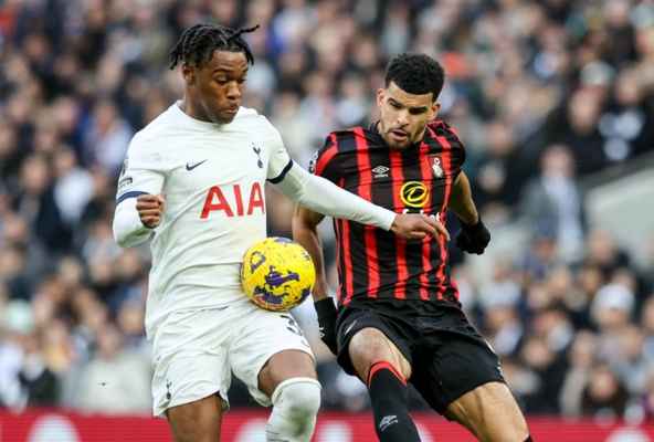 الدوري الانكليزي: سون يودع توتنهام بانتصار وخيبة جديدة لارسنال