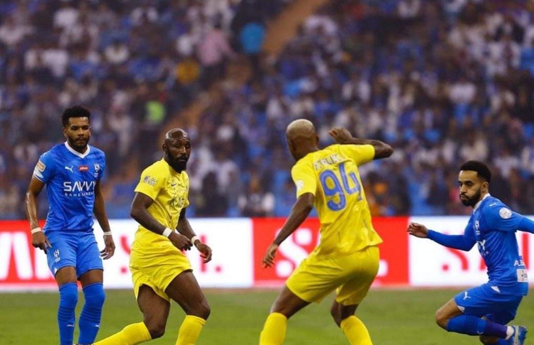 الهلال يخطف الفوز من النصر بثلاثية نظيفة ويحافظ على صدارة الدوري