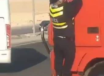 حادثة مؤلمة في الأردن.. شرطي شجاع يفقد حياته خلال قيامه بعمله
