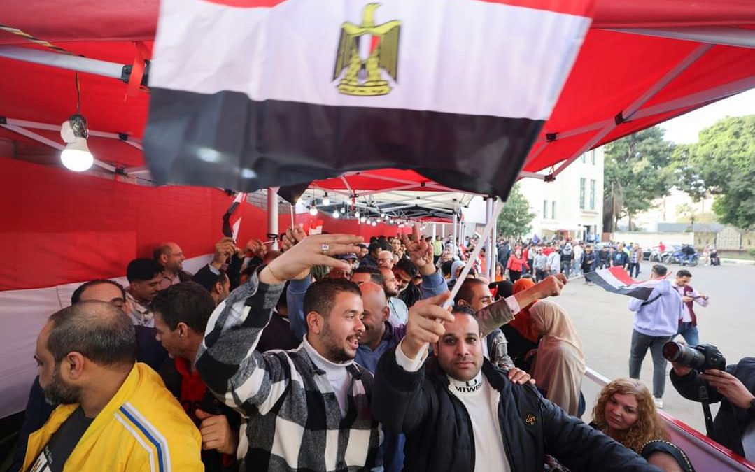 توافد المصريين في القاهرة للإدلاء بأصواتهم في الانتخابات الرئاسية