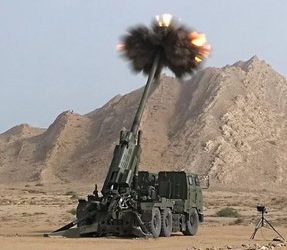 الجيش الباكستاني يعزز قوته بمدافع صينية ذاتية الحركة