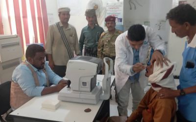تدشين المخيم الطبي لعمليات العيون في مستشفى أحور