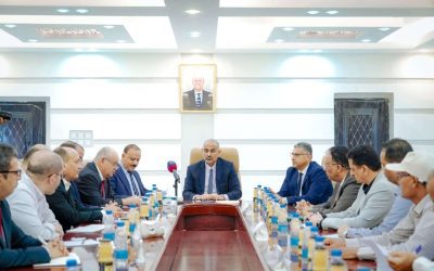 الرئيس الزُبيدي يدشن نقل إجراءات تفتيش السفن التجارية من ميناء جدة إلى ميناء عدن
