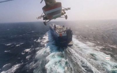 3 زوارق وإطلاق نار”.. بلاغ بشأن استهداف جديد لسفينة في البحر الأحمر