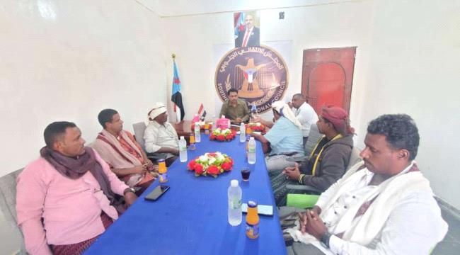 رئيس انتقالي سقطرى يلتقي قيادة مجلس تعاون تجمع قرى دبنة