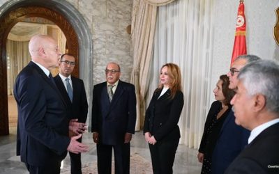 الرئيس التونسي يعين 3 وزراء جدد بينهم وزيرة للاقتصاد والتخطيط
