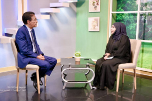 بعد 30 عاماً : لقاء يجمع البروفيسور توفيق جازوليت والإعلامية أفراح محمد