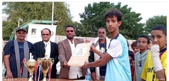 رياضيون في  أبين يطالبون الكابتن سامر فضل بسرعة  استدعاء اللاعب محمد العقيلي افضل مدافع ناشئ في المحافظة