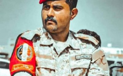 قائد الشرطة العسكرية فرع أبين يعزي الدكتور ياسر باعزب في وفاة عمه