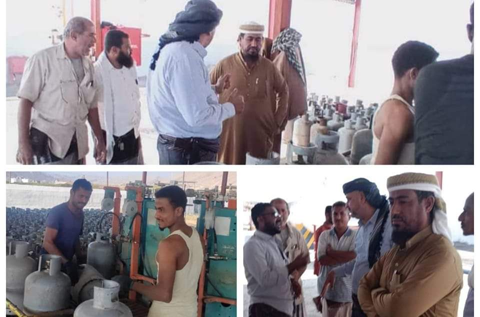 مدير عام خنفر ومندوب شركة الغاز بأبين ومدير الصناعة خنفر يتفقدون محطة جعار للغاز