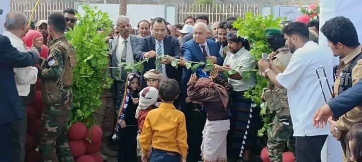 بحضور رسمي وشعبي …الوزير سالم السقطري يفتتح المعرض الوطني الأول للبُن في العاصمة عدن