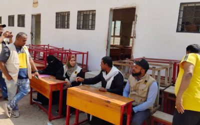 مدير عام خنفر “اليوسفي” يتفقد عدد من المشاريع التي تنفذها لجنة الإنقاذ الدولية IRC بالمديرية.