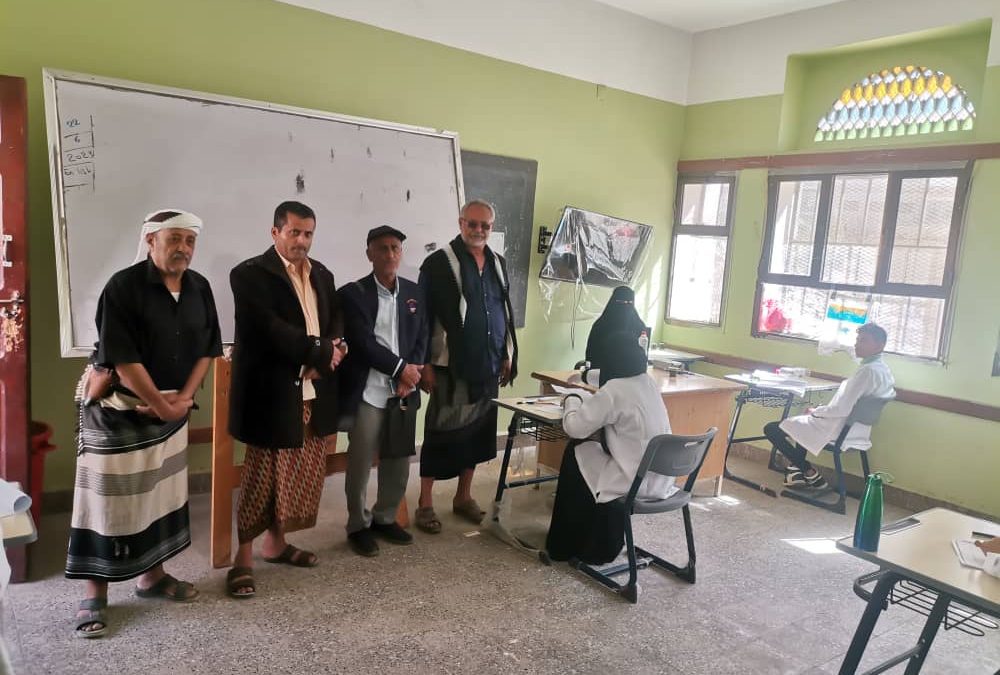 *الحربي والبرهمي يدشنان إمتحان الفصل الأول لجامعة عدن للعلوم الطبية والتطبيقية بمديرية يهر يافع*