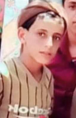 مستشار مدير عام التربية بأبين يعزي أسرة الشهيد يسلم امشعث بمقتل ابنها الطالب عبدالعزيز عن طريق الخطأ