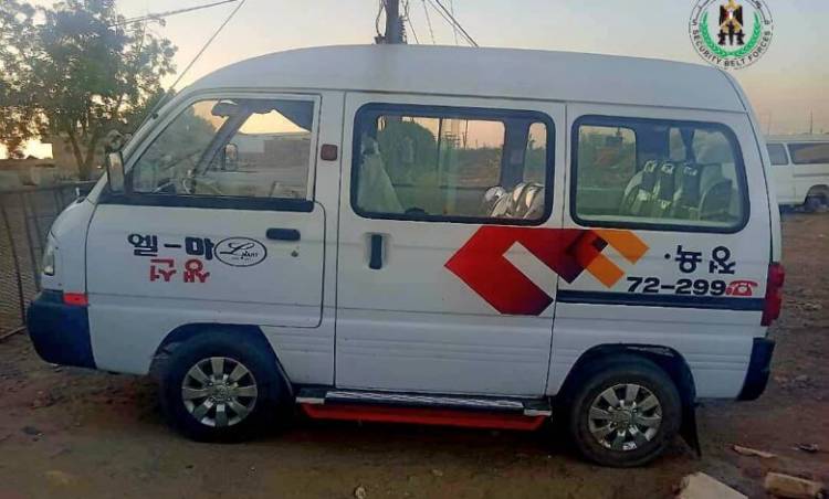 حزام طوق عدن يضبط باص مسروق في المنفذ الغربي للعاصمة عدن