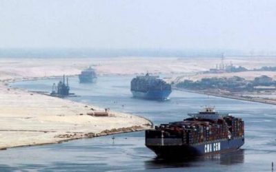 مصر تعرض خدماتها بعد تعرض السفن لهجوم في البحر الأحمر
