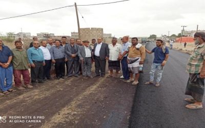 تدشين المرحلة الأولى من سفلتت طريق محوري في مديرية تبن بلحج