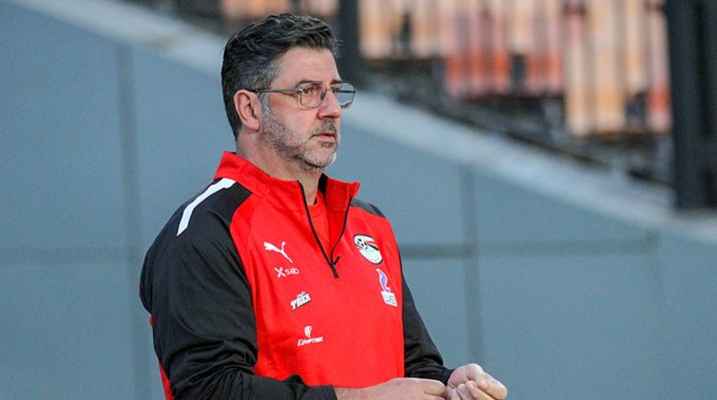 تقارير: الاتحاد المصري يقرر فسخ عقد المدرب فيتوريا
