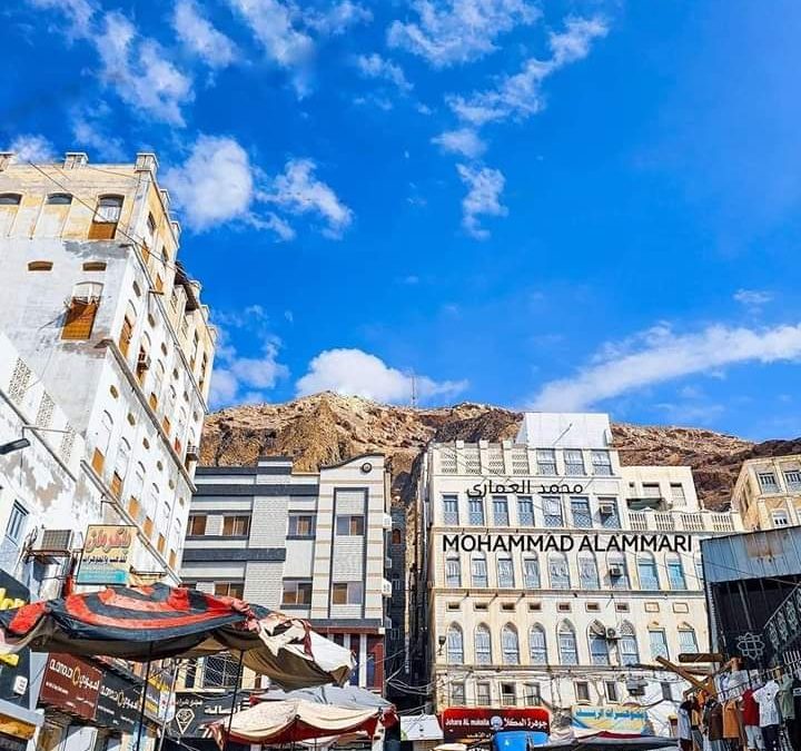 سوق النساء في المكلا بحضرموت أحد أقدم الأسواق في الجنوب نشأ في حقبة السلطنة القَعِيطِية بطابع معماري فريد.
