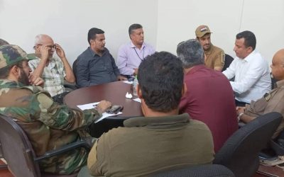 اجتماع مشترك لقيادة كهرباء عدن والحزام الأمني لتنفيذ حملة فصل الربط المزودج “خطين” و كبار المشتركين المتخلفين عن دفع الفواتير