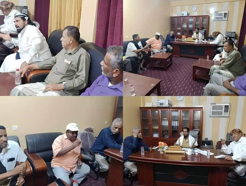 مدير عام خنفر “اليوسفي “يلتقي بمدراء المكاتب  المعنية لإنطلاق الحملة التوعوية لمنع ظاهرة إطلاق الإعيرة النارية في المناسبات