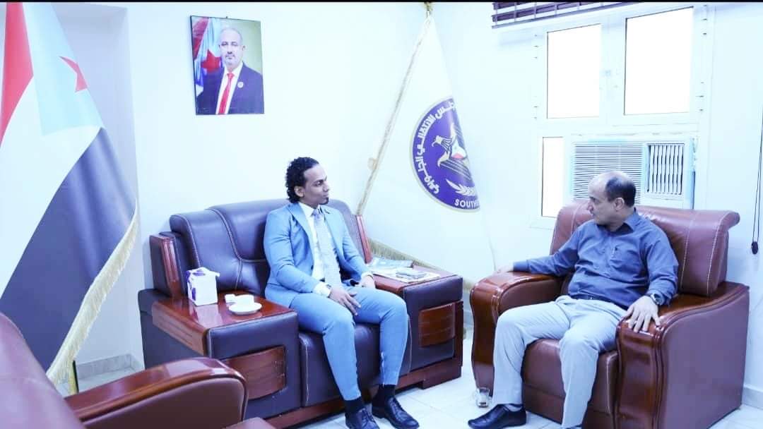 عضو هيئة رئاسة الانتقالي “السقاف”  يلتقي مدير عام مديرية دارسعد