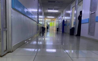 إدارة مستشفى الصداقة تنفذ حملة نظافة لعدد من الأقسام وساحة المستشفى