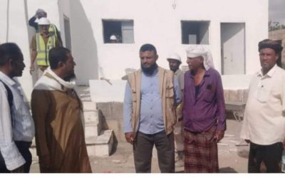 مدير عام مديرية خنفر “اليوسفي”يتفقد الأعمال الجارية في مدرسة ساكن وعيص