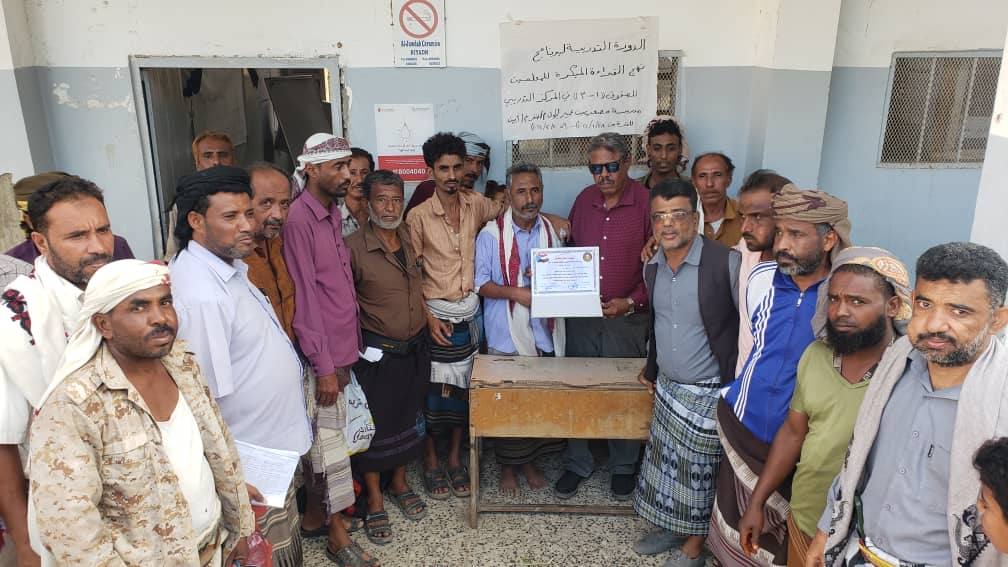 بن عطاف يلتقي باعضاء مركز الجول ويناقش تفعيل نشاط المركز