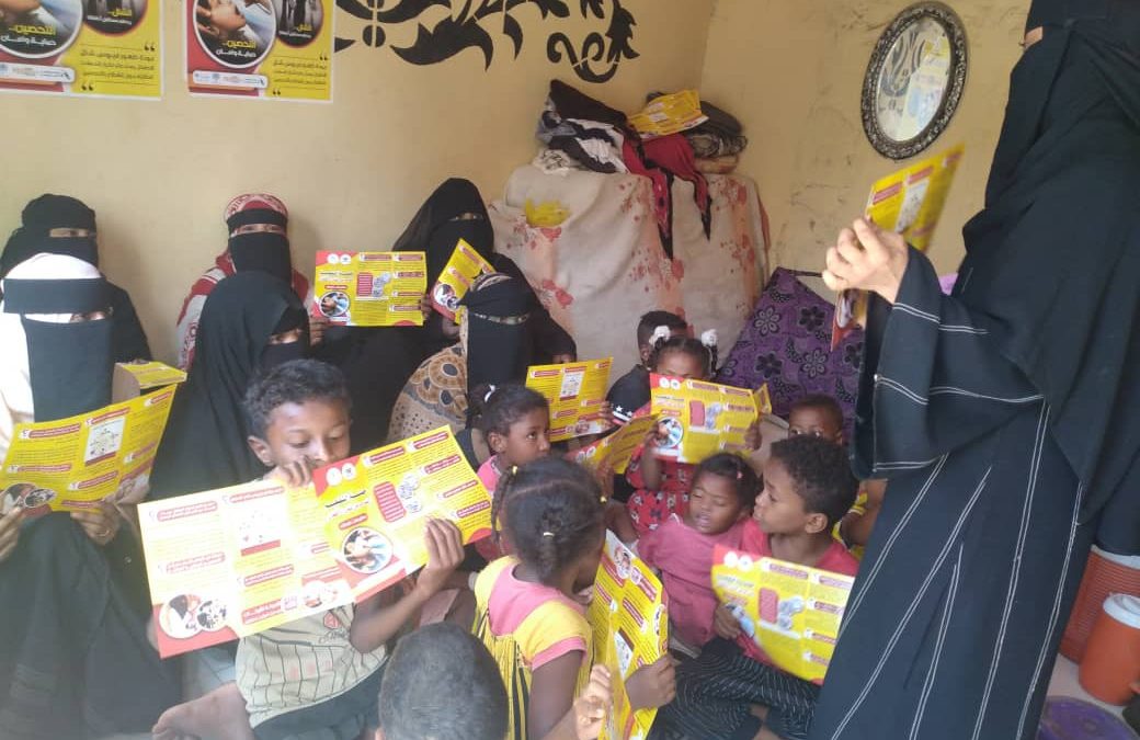 جمعية خديجة التنموية تقيم حملة توعية لتطعيم الاطفال في خنفر