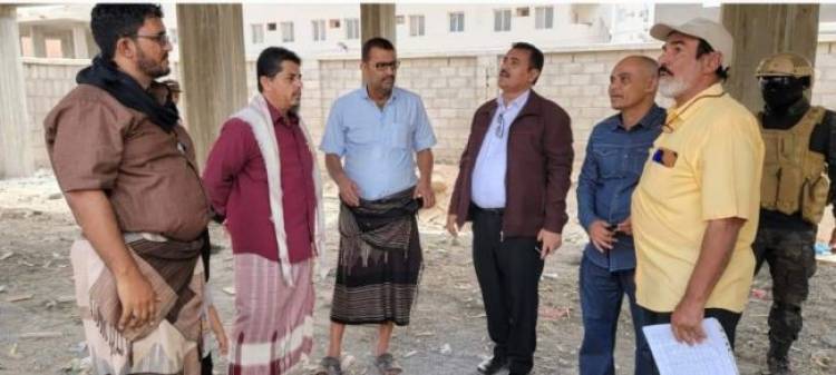 مدير عام المنصورة يتفقد الأعمال الإنشائية بمشروع “بناء مدرسة لذوي الاحتياجات الخاصة وروضة للأطفال” بحي كابوتا