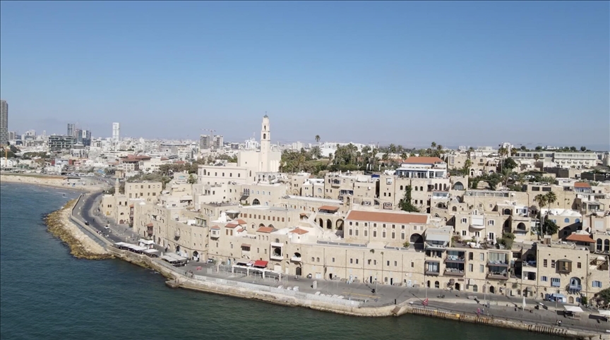 الجيش الإسرائيلي يعلن قصف مجموعة لـ”حزب الله” جنوبي لبنان