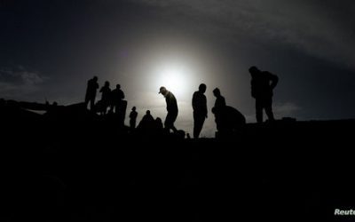 غزة.. قصف وجوع مع أول أيام رمضان