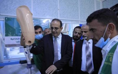 وزير الصحة يكشف توجه الوزارة لإعداد دراسات فتح مساقات علمية في مجال صناعة الأطراف والعلاج الطبيعي