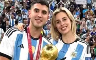 زوجة بطل المونديال تسرق قميصه وتبيع ميداليته